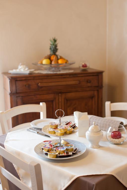 Al Borgo Alloggi Desenzano del Garda Ngoại thất bức ảnh