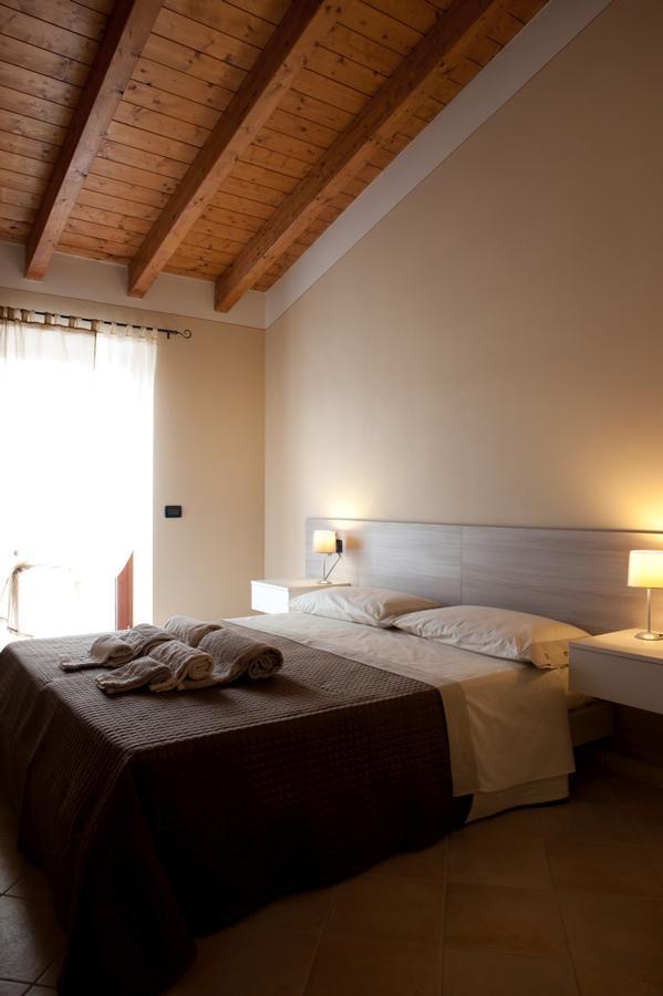 Al Borgo Alloggi Desenzano del Garda Ngoại thất bức ảnh